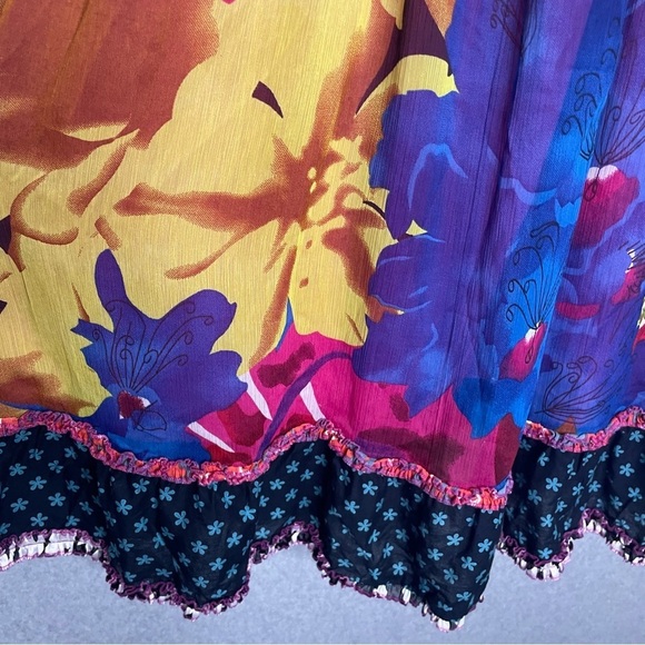 Colorful Halter Neck Women Dress - Picture 4 of 10